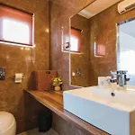 3 Bedroom Cozy In