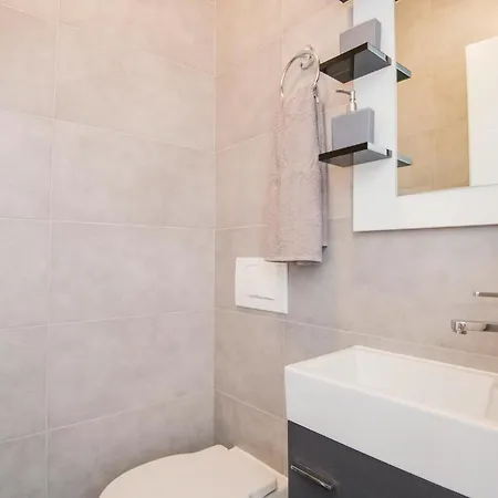 3 Bedroom Cozy In Сasa de vacaciones *