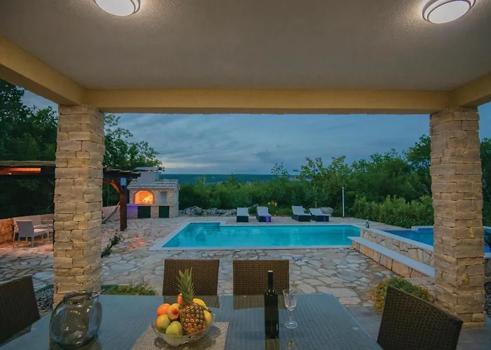 3 Bedroom Cozy In